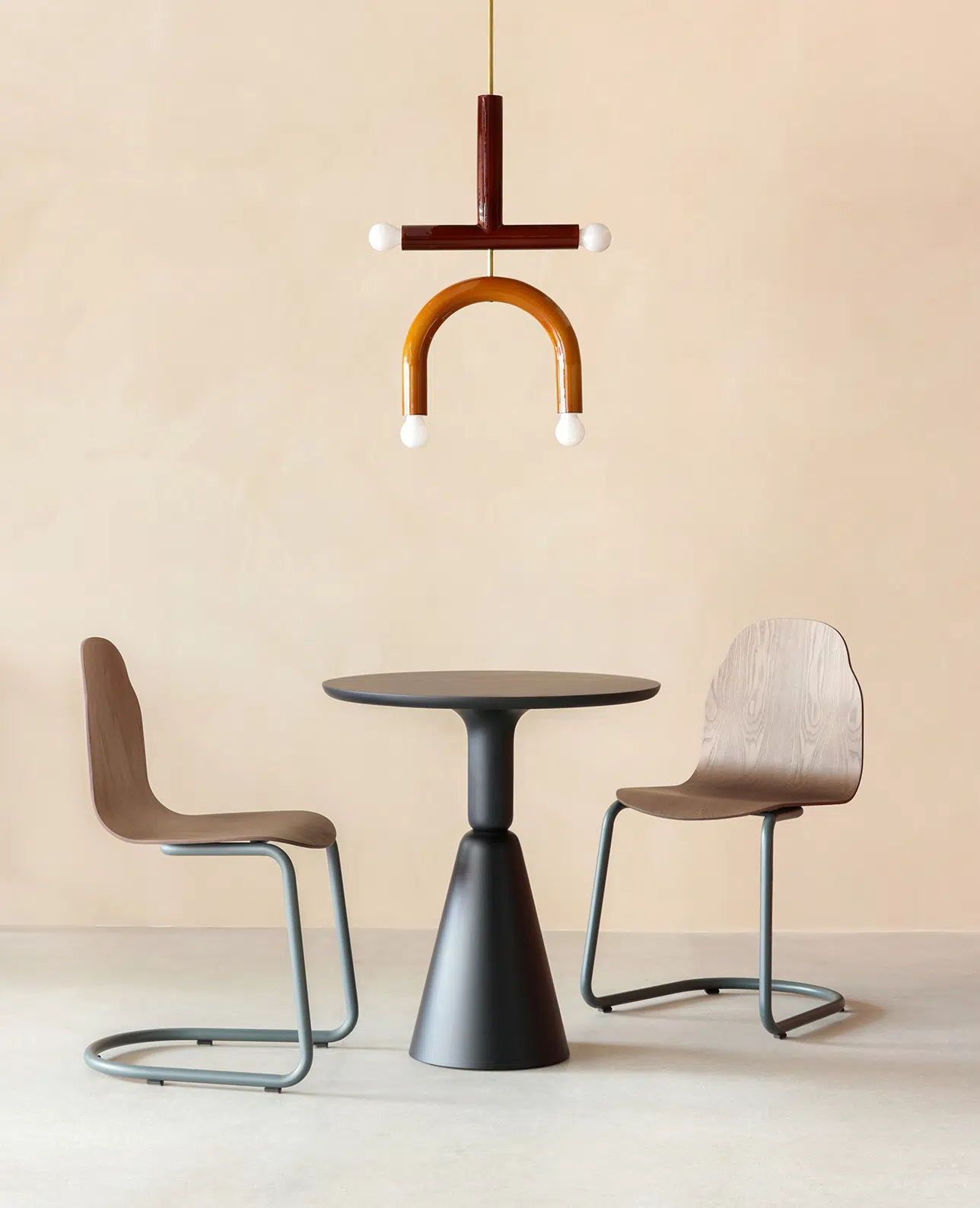 Pion Fresno Table D68X74 Negro / Sancal Shop — Sancal